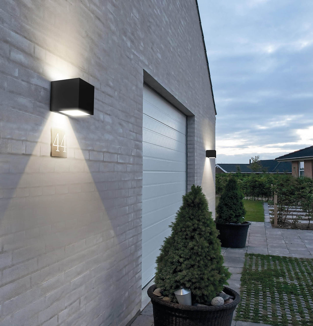 Astron Solar Wall Light